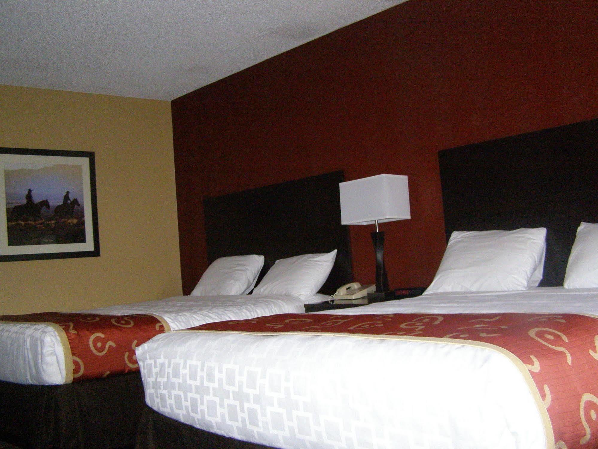 C Punch Inn & Casino Unionville 外观 照片