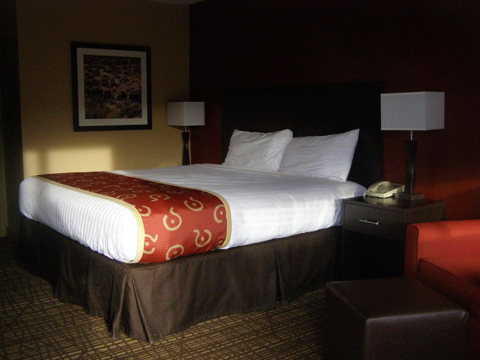 C Punch Inn & Casino Unionville 外观 照片
